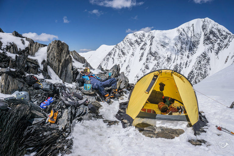 Wyprawa na Noszak w górach HIndukusz